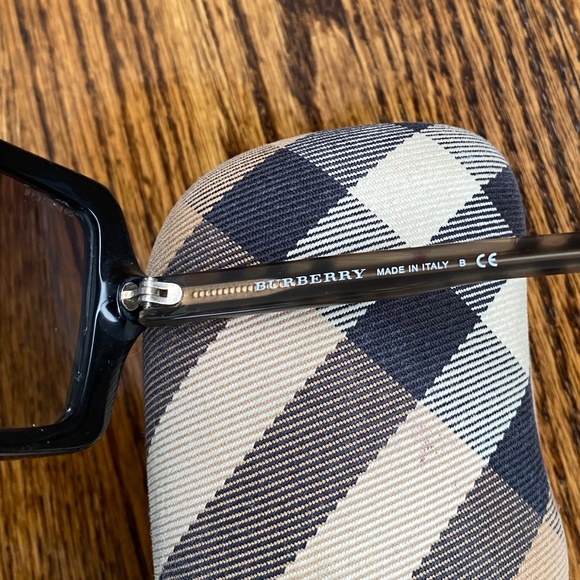 Authentic Burberry Sunglasses - Picture 12 of 14